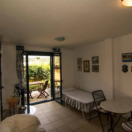 Studio Kirani Apartment *
